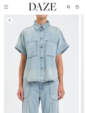 DAZE Oversized Light Wash Denim Shirt Jacket Shacket Size Small
